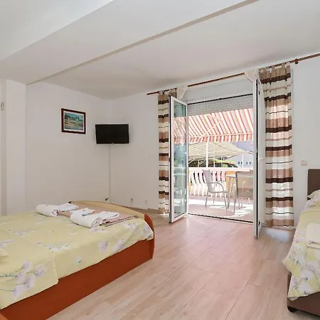 My Place Biograd 公寓 *